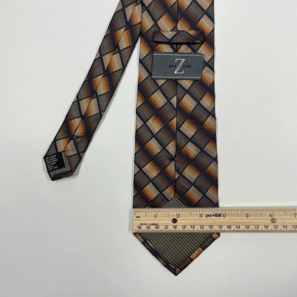 Z Inc. inc brown